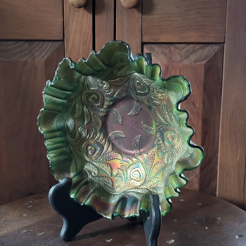 Antique Fenton Glass bowl - Picture 9 of 13